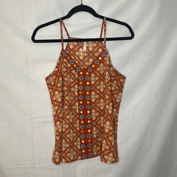 XHILARATION BOHO STYLE FLOWY TANK (L) - Picture 1 of 6